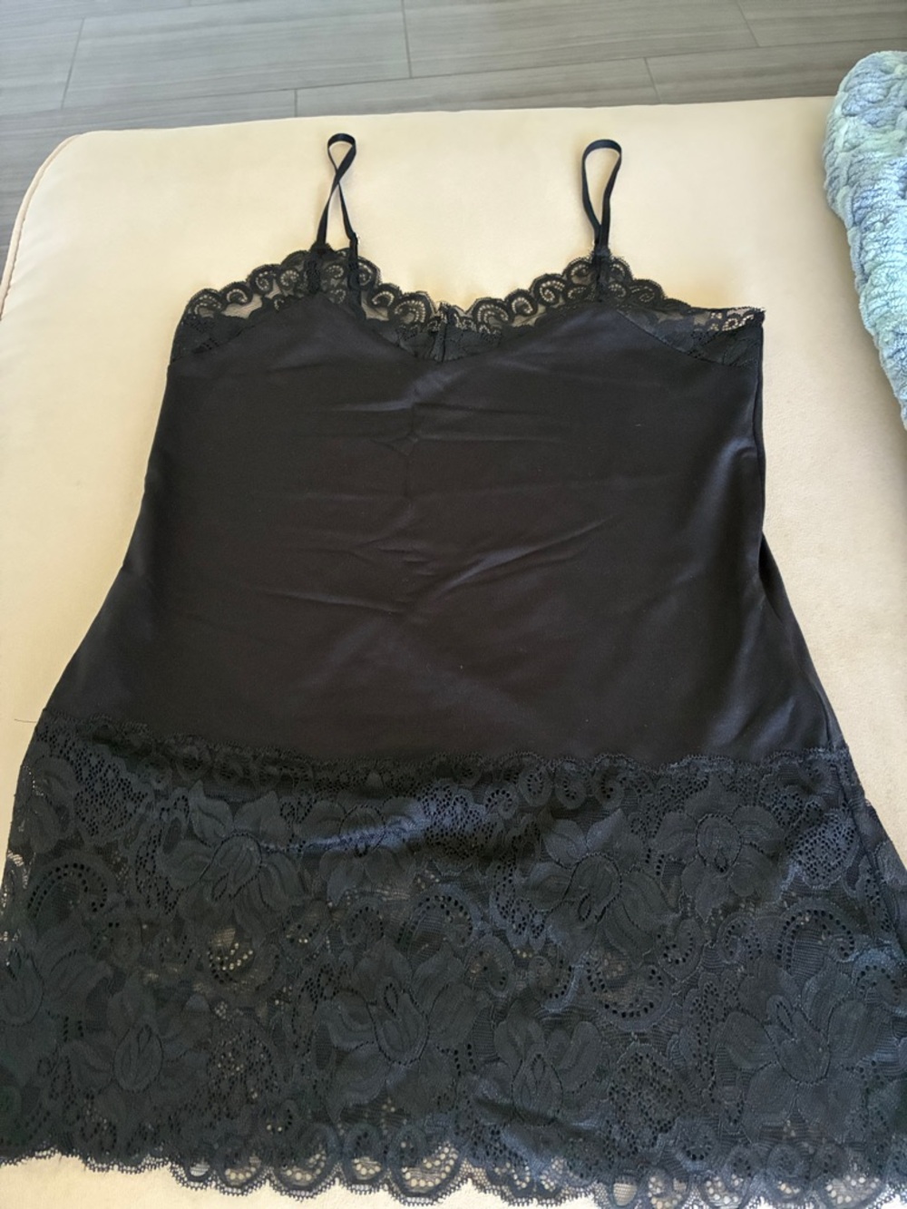 White House Black Market  lace tank top in size small